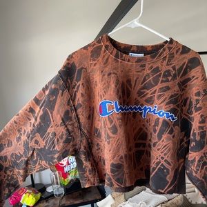 Cropped Champion crewneck